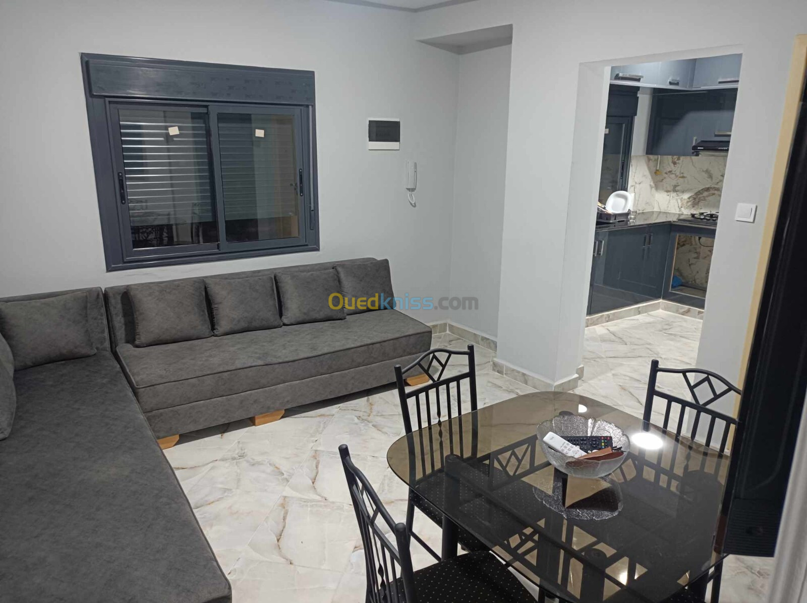 Location Appartement F2 Oran Ain el turck