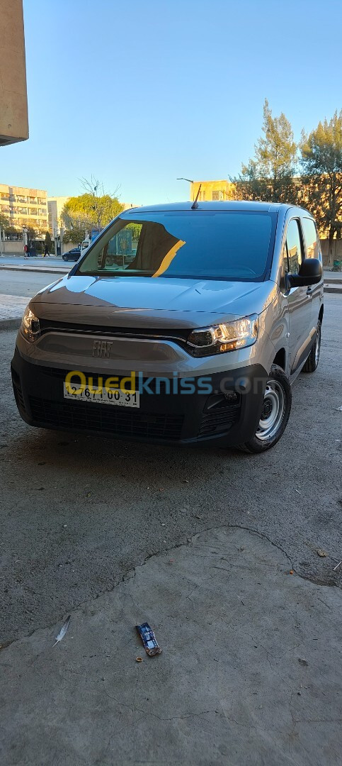 Fiat Doblo 2024 Oren 2 place