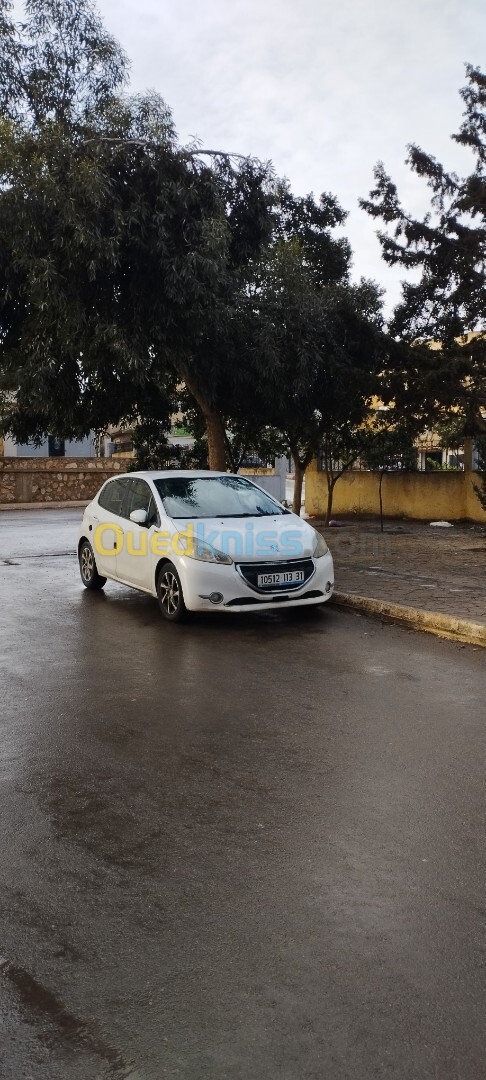 Peugeot 208 2013 Allure