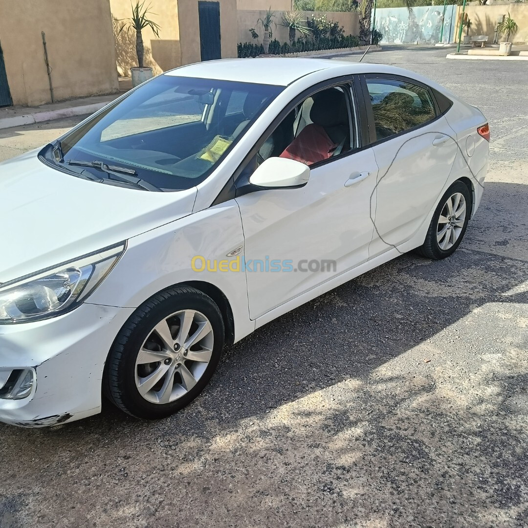 Hyundai Accent RB  4 portes 2017 Accent RB  4 portes