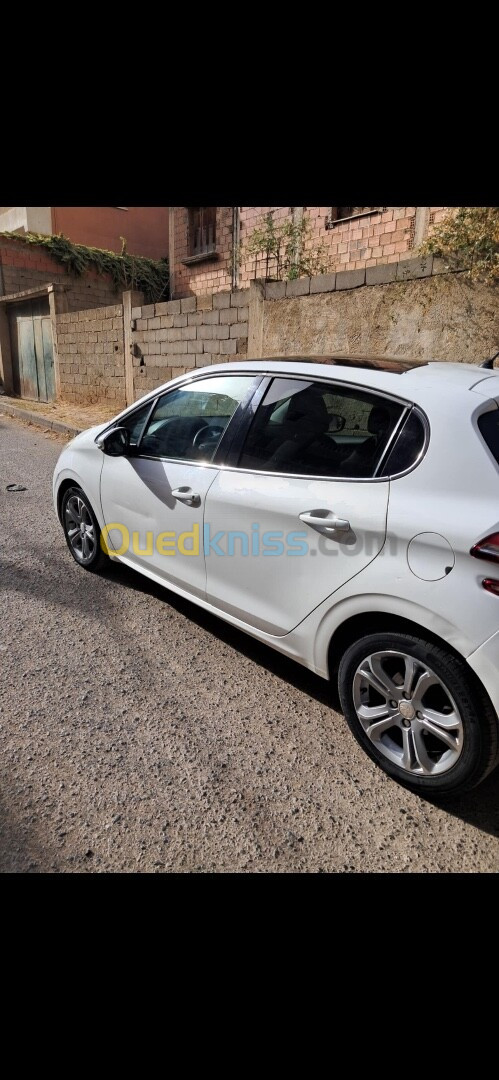 Peugeot 208 2013 Allure