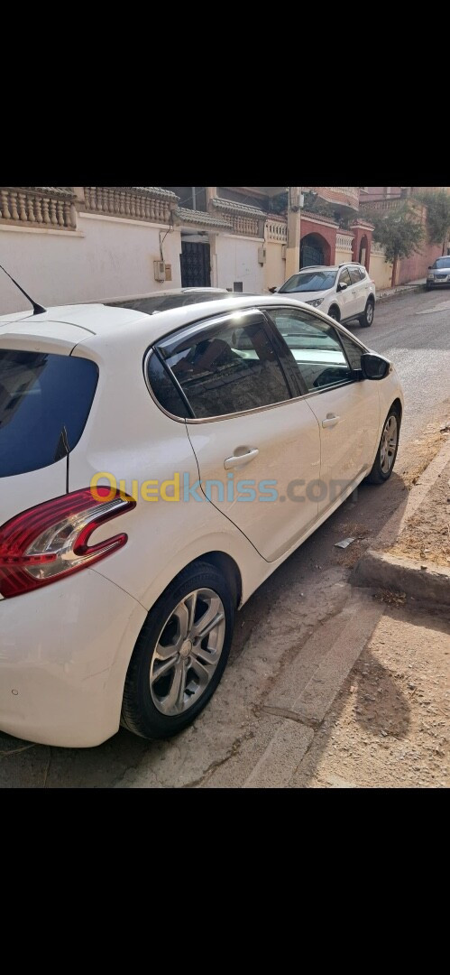 Peugeot 208 2013 Allure