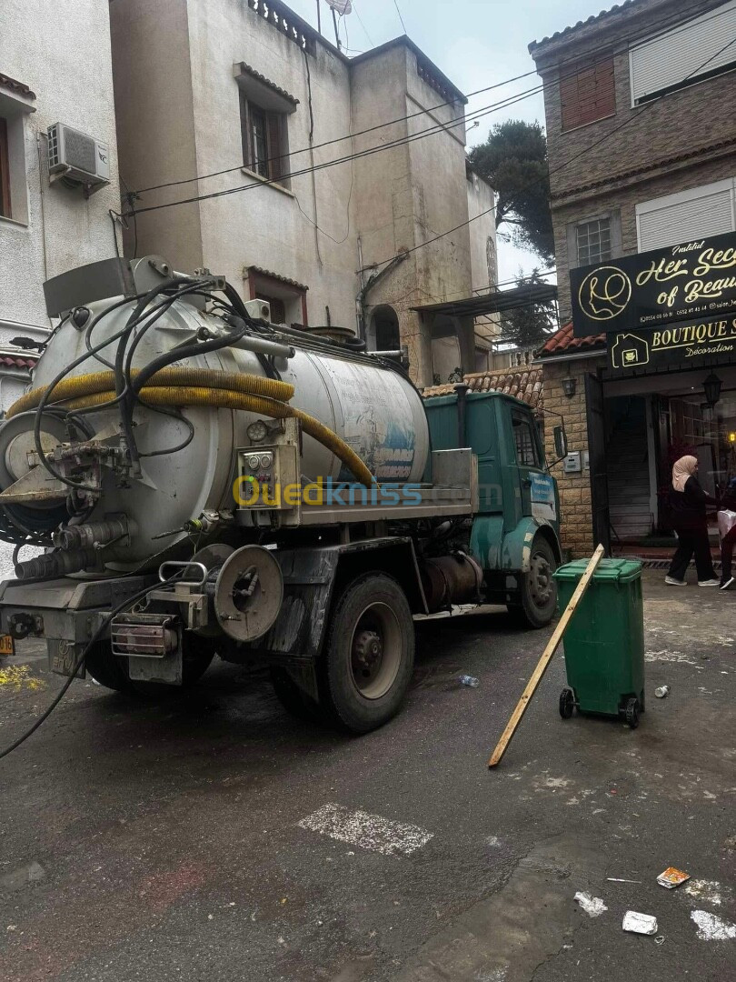 Camion débouchage vidange 