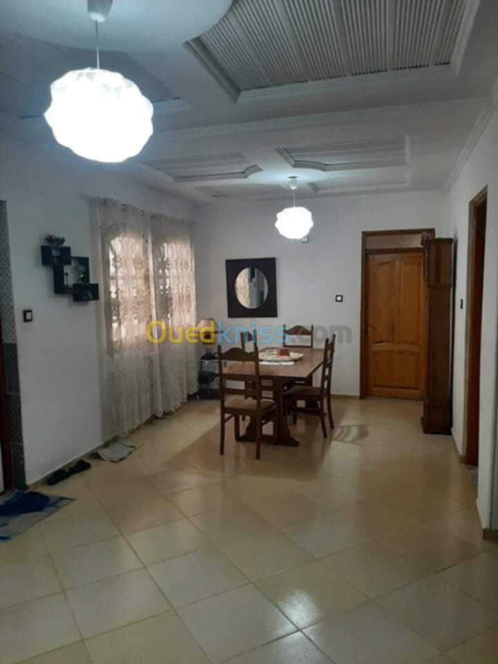 Location Niveau De Villa F4 Batna Batna