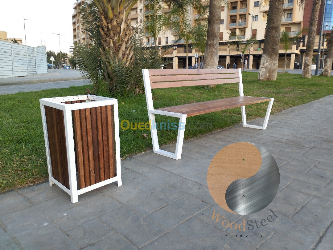 Banc public en bois 