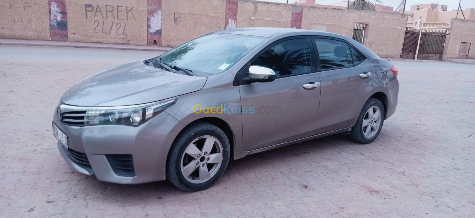 Toyota Corolla 2015 high grade