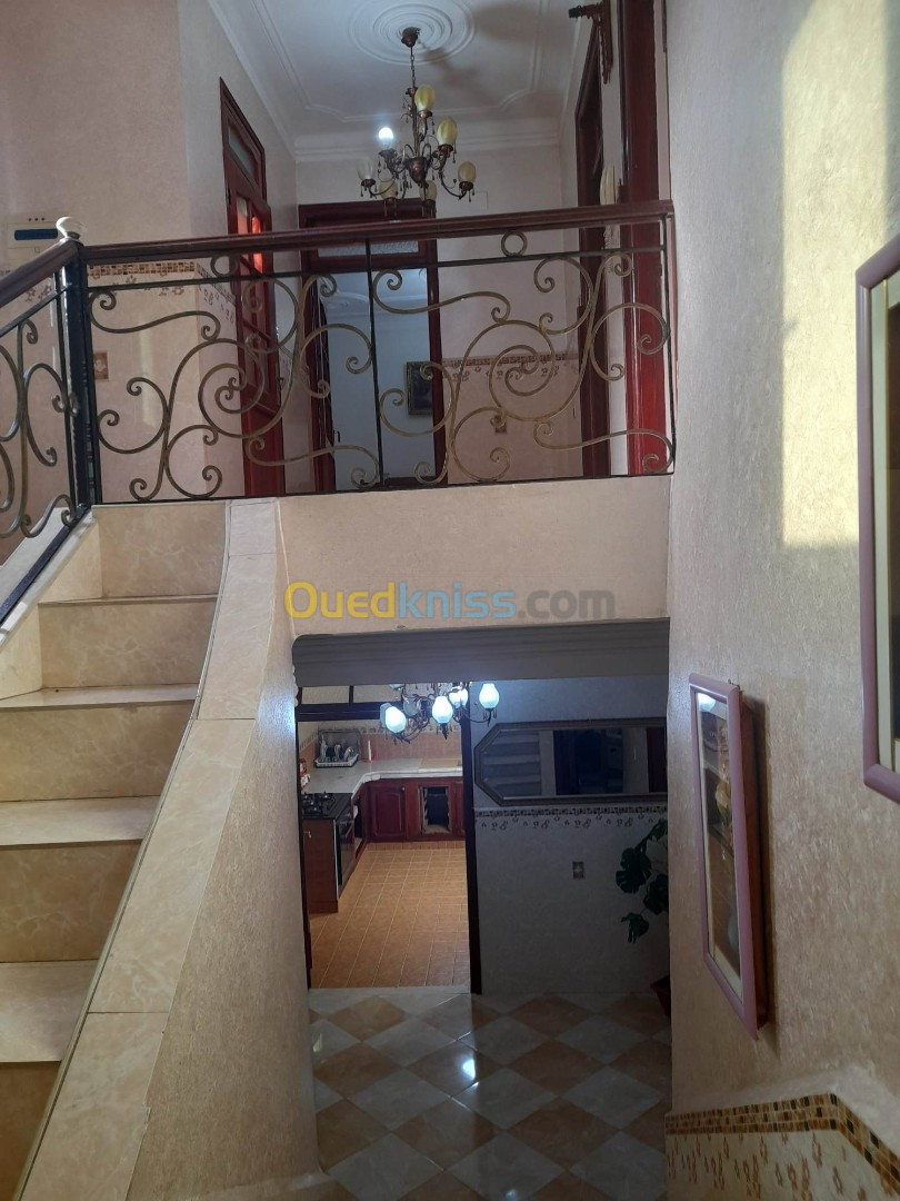 Location Duplex F4 Alger Hussein dey