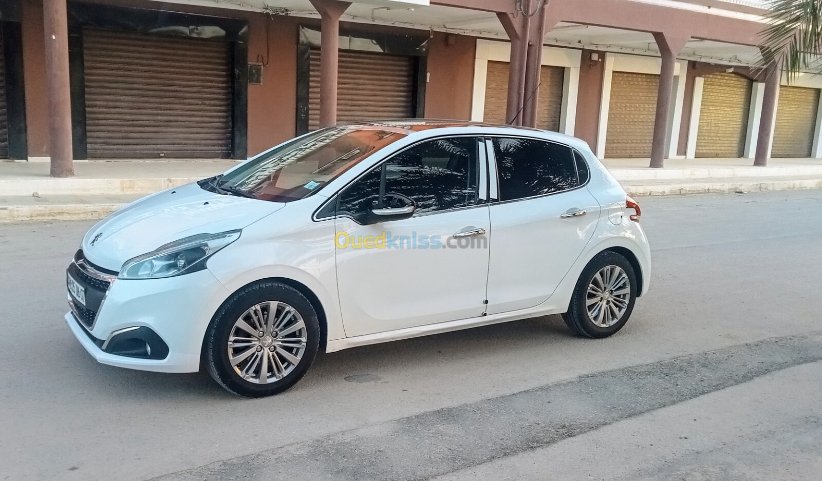 Peugeot 208 2016 Allure Facelift