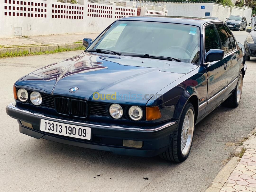 BMW Série 7 1990 