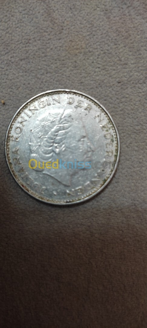 1962 Netherlands Queen JULIANA Authentic Silver 2 1/2 Gulden Guilder Coin