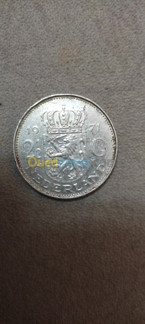 1962 Netherlands Queen JULIANA Authentic Silver 2 1/2 Gulden Guilder Coin