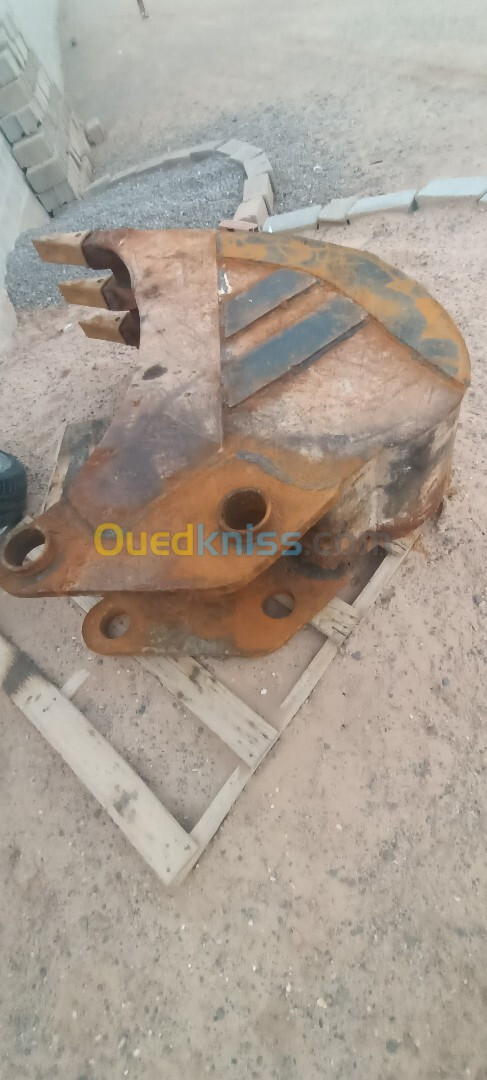 ڨودي 40 Godet hyundai 220 2024