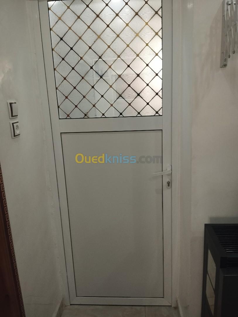 Porte SDB en aluminium