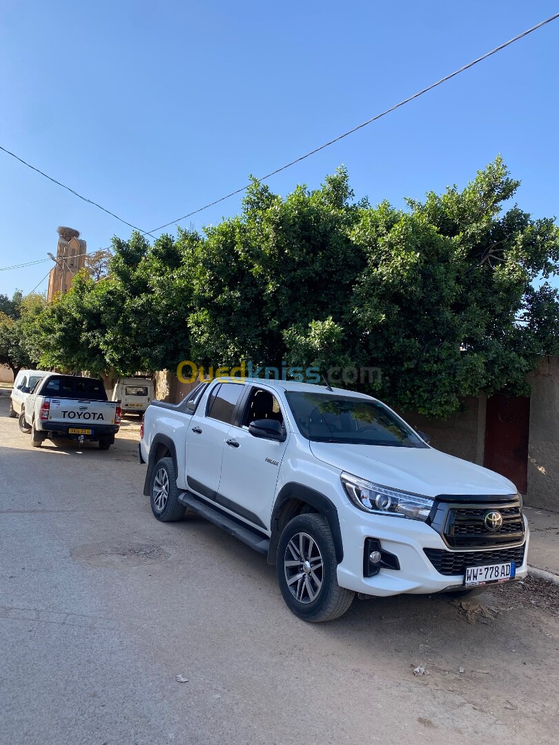 Toyota Hilux 2019 LEGEND DC 4x4 Pack Luxe