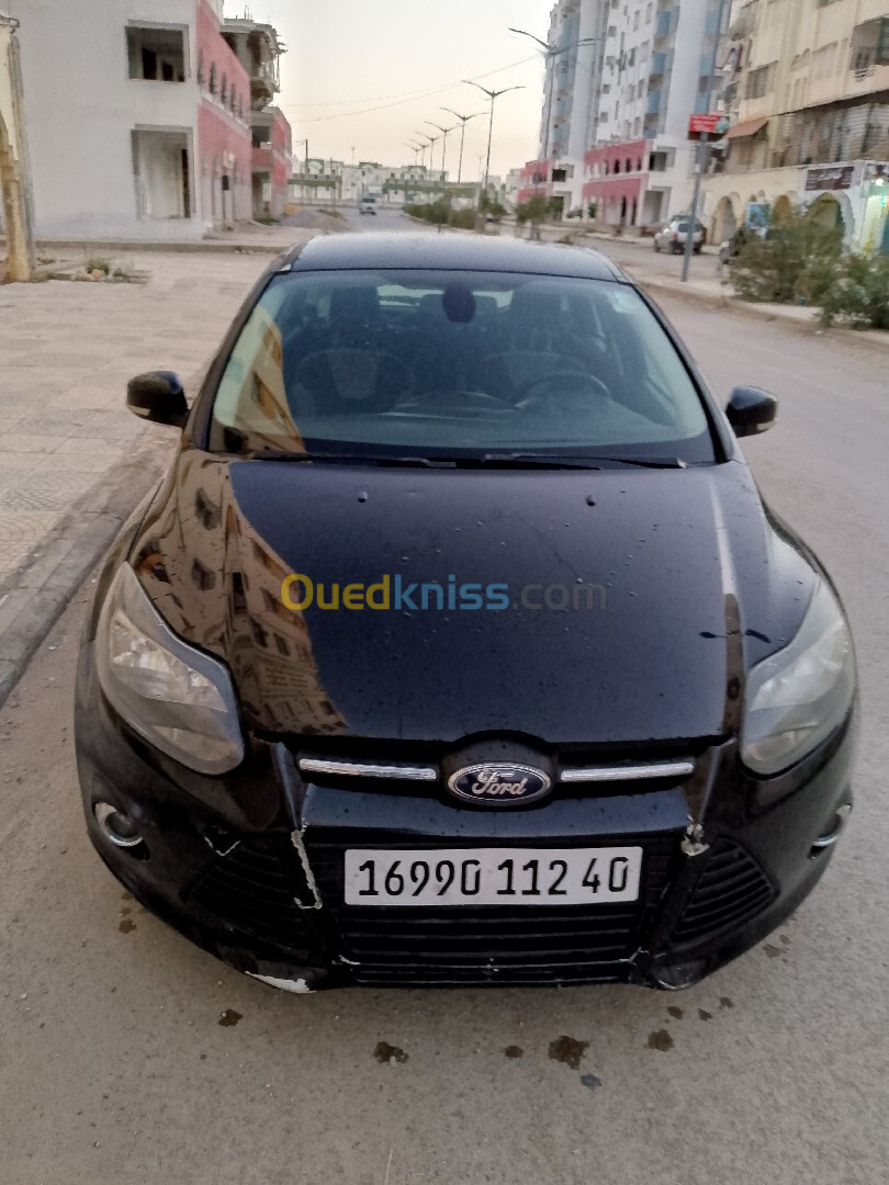 Ford Focus 4 portes 2012 