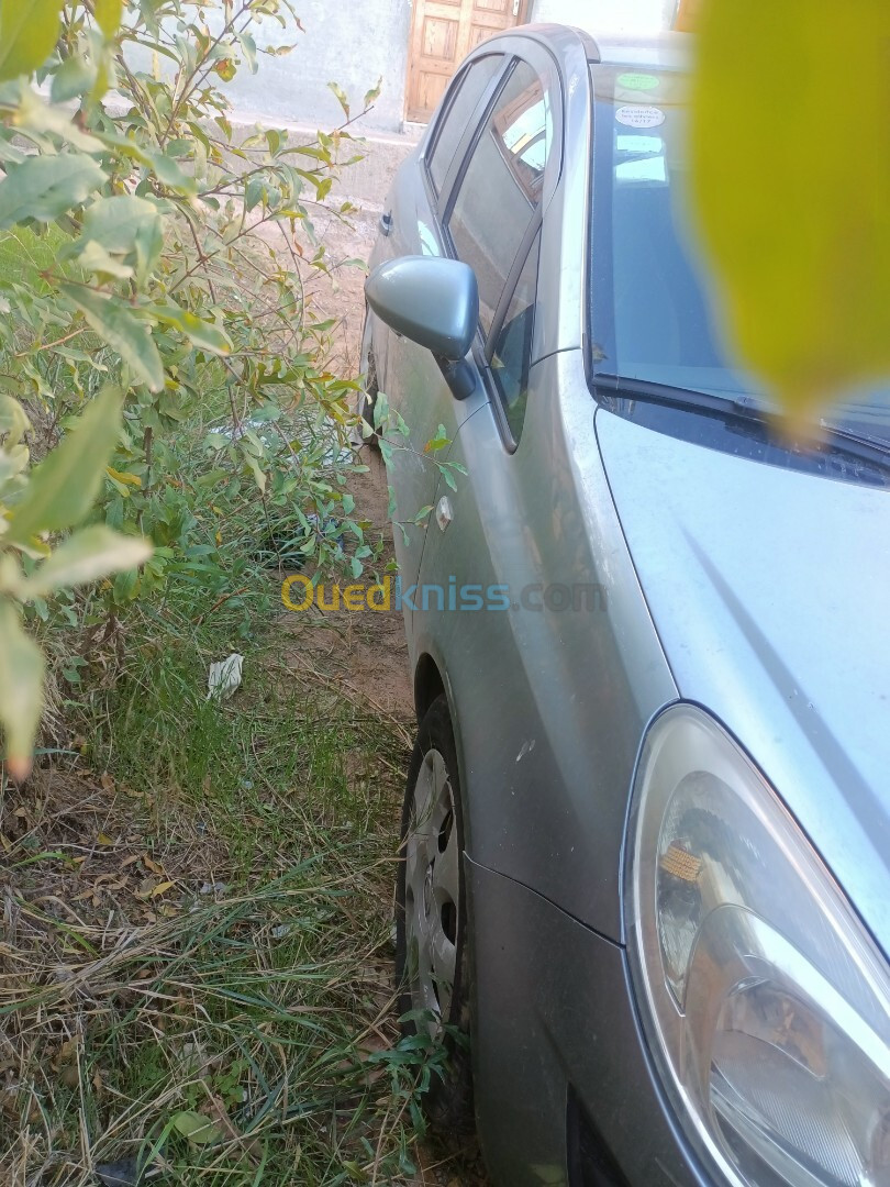 Opel Corsa 2012 