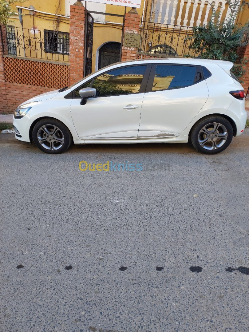 Renault Clio 4 2023 Gt line +