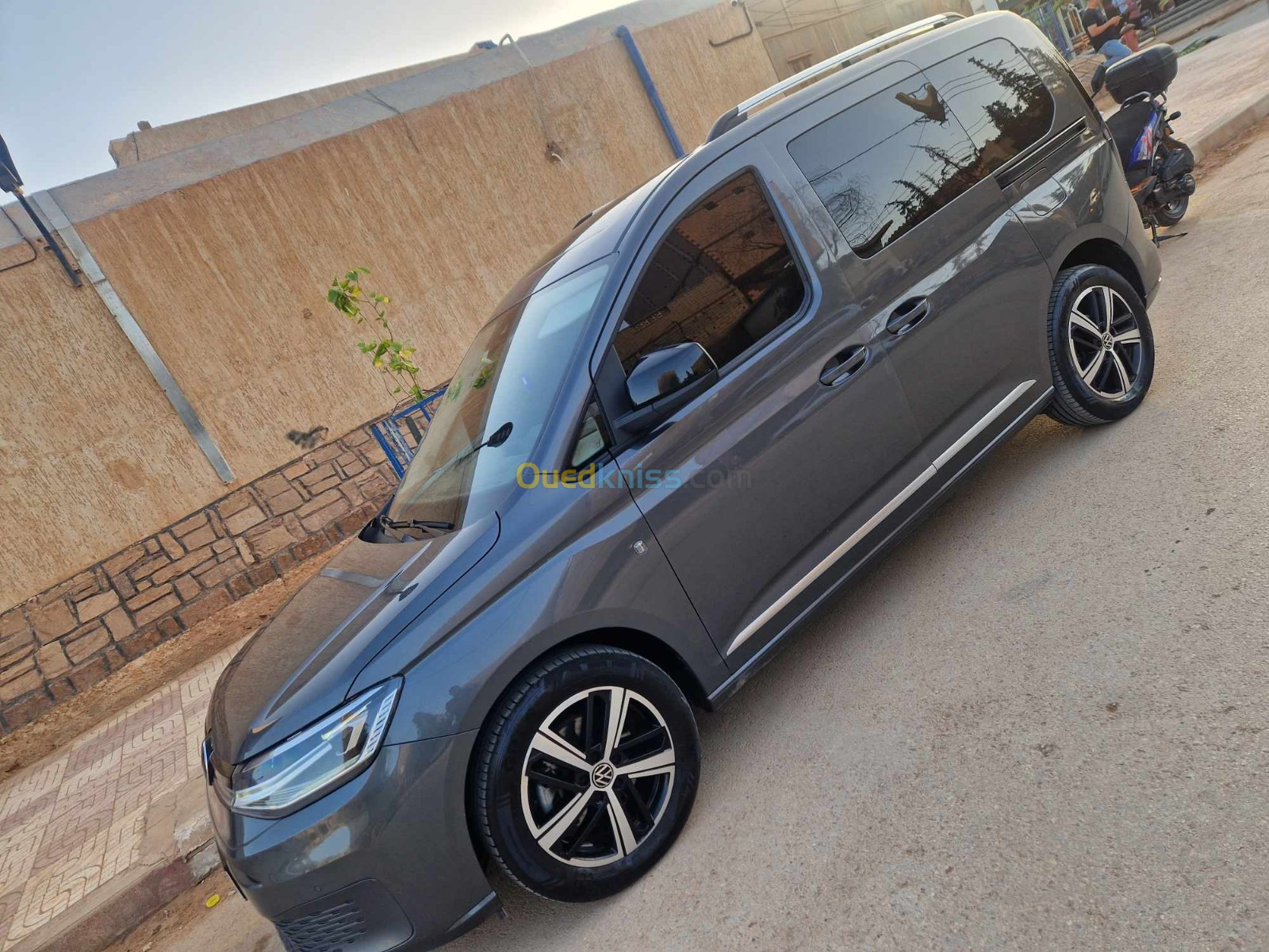 Volkswagen Caddy 2023 R.line