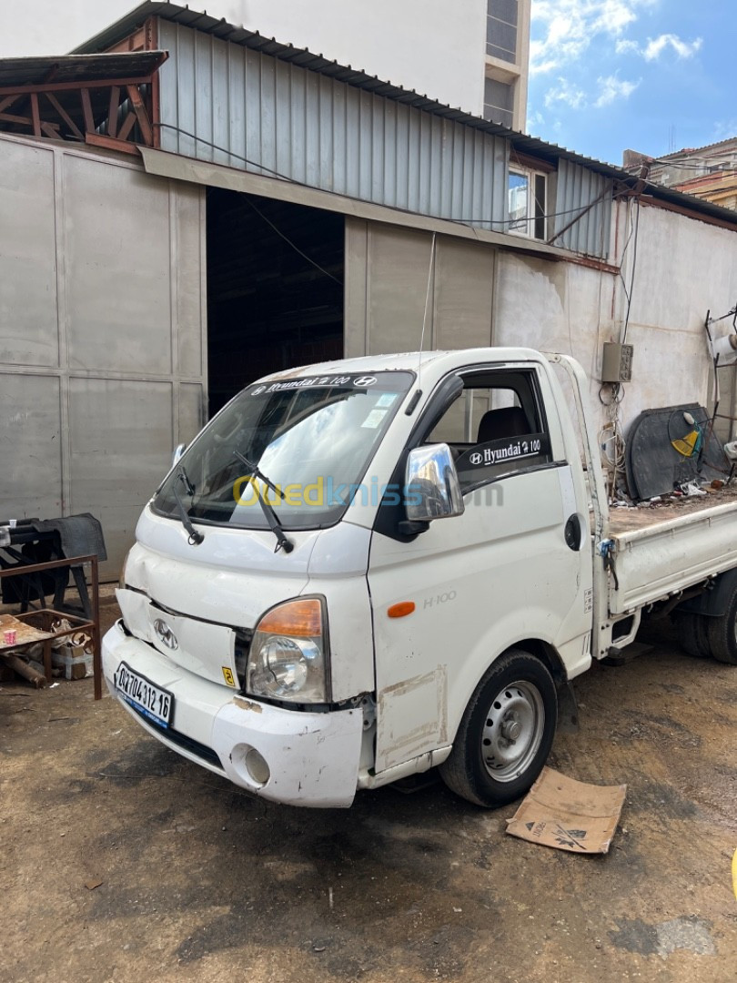 Hyundai H100 plateau 2012