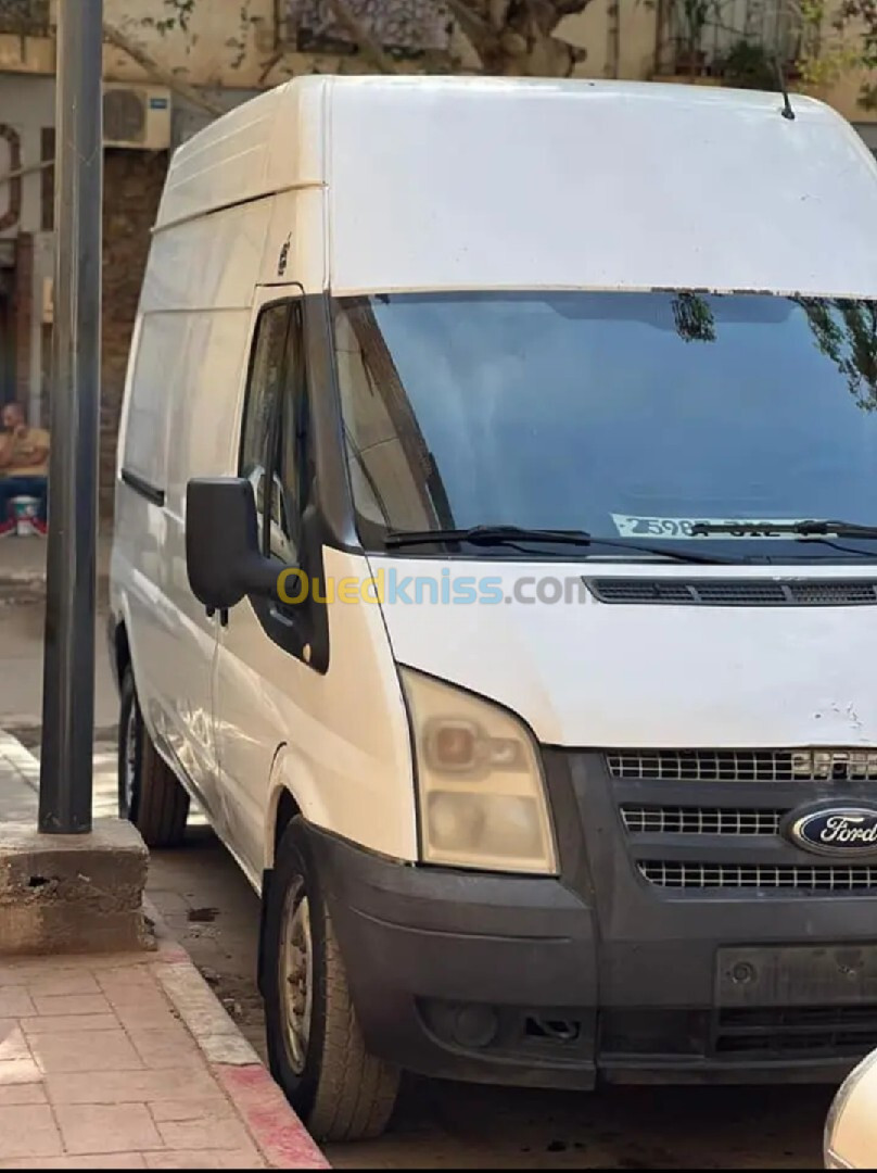 Ford Transit 2012