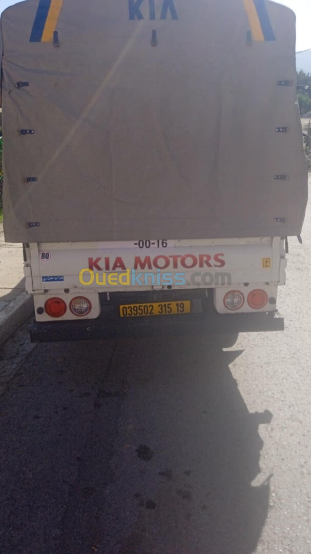 Kia K2700 2015