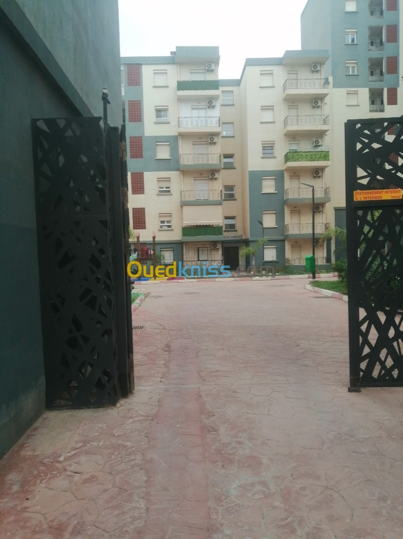 Location Appartement F5 Alger Rahmania