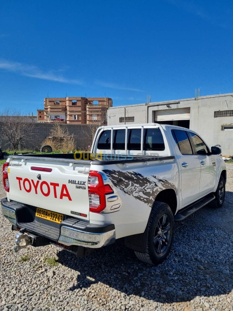 Toyota Hilux 2022 LEGEND DC 4x4