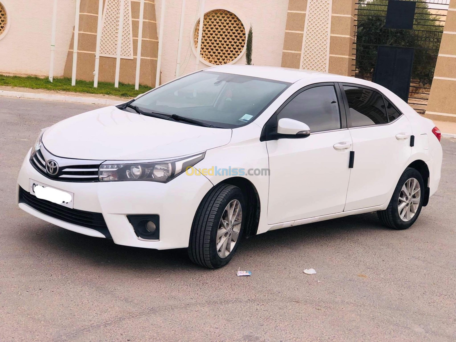 Toyota Nouvelle Corolla 2015 Premium CVT