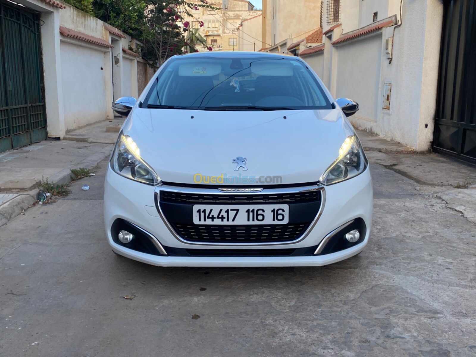 Peugeot 208 2016 Allure Facelift