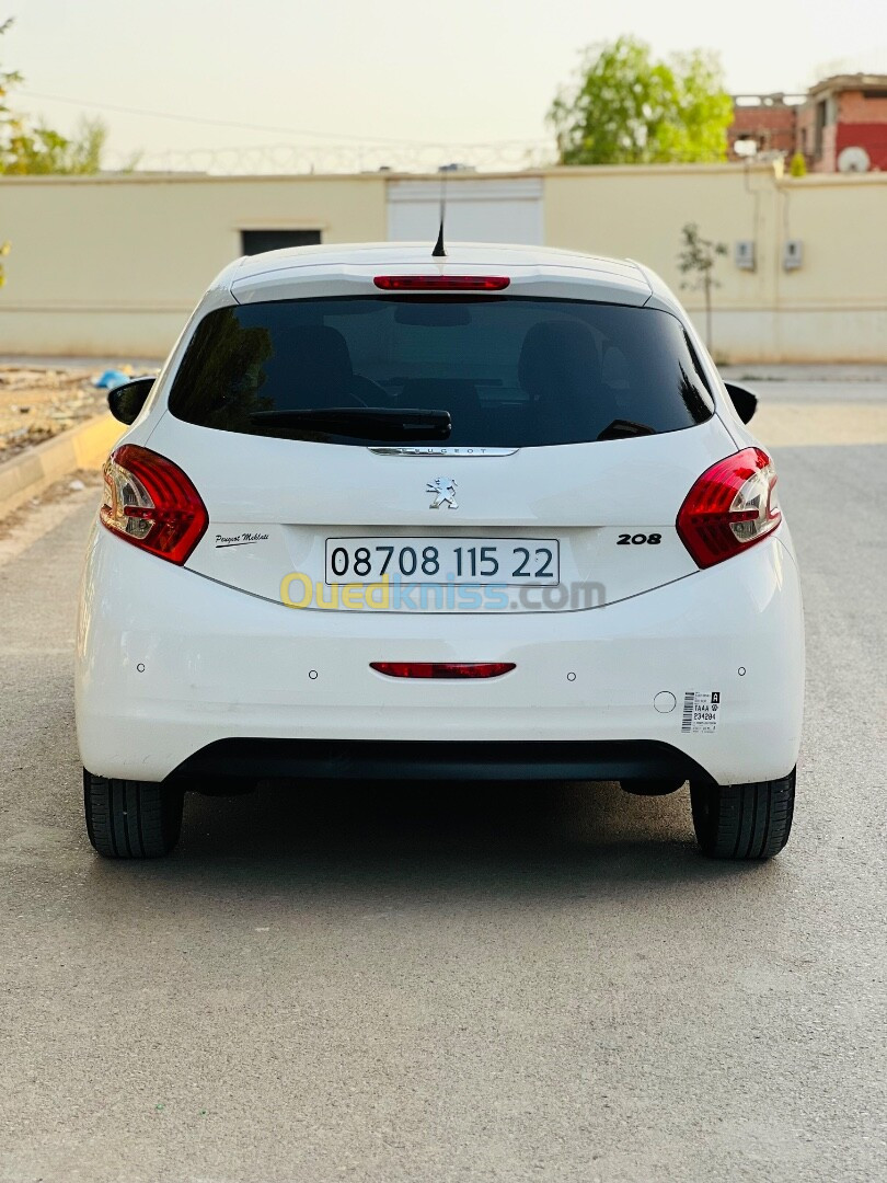 Peugeot 208 2015 Allure