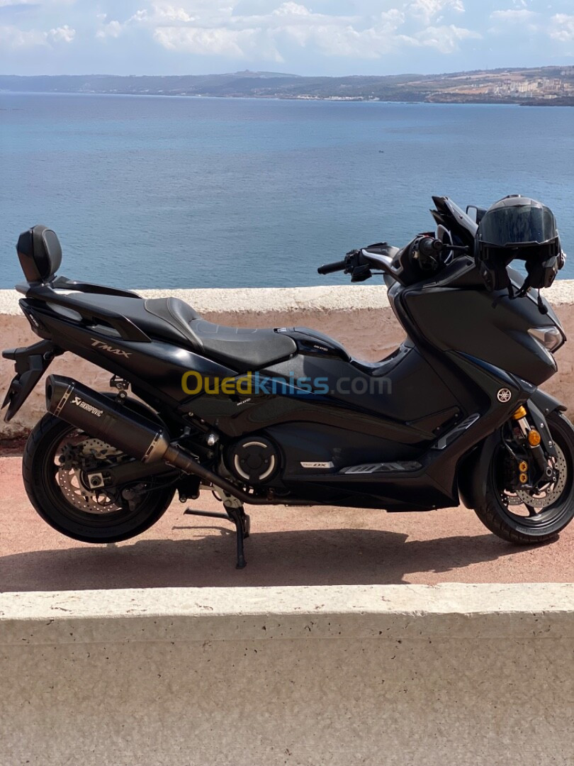 Tmax dx Yamaha 2019