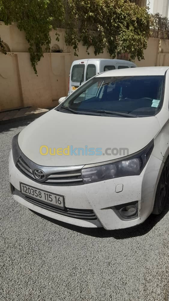 Toyota Corolla 2015 Toute option