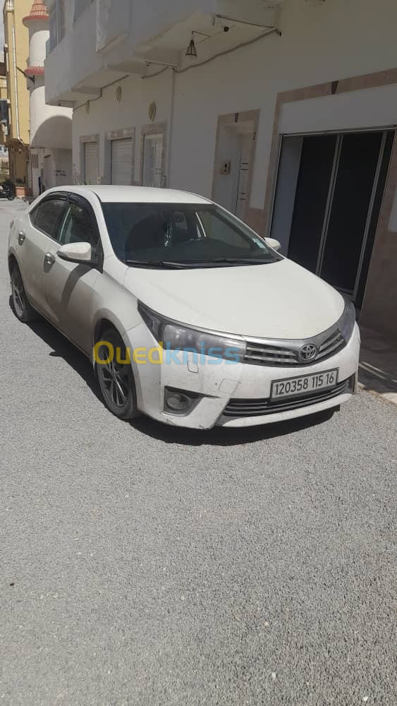 Toyota Corolla 2015 Toute option