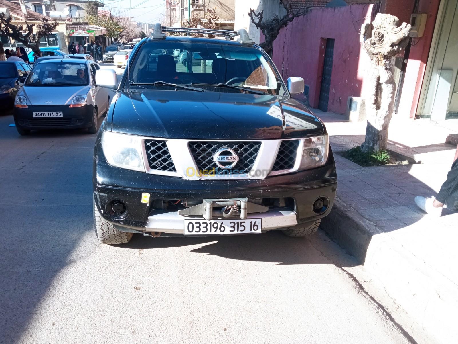 Nissan 4×4 2015 