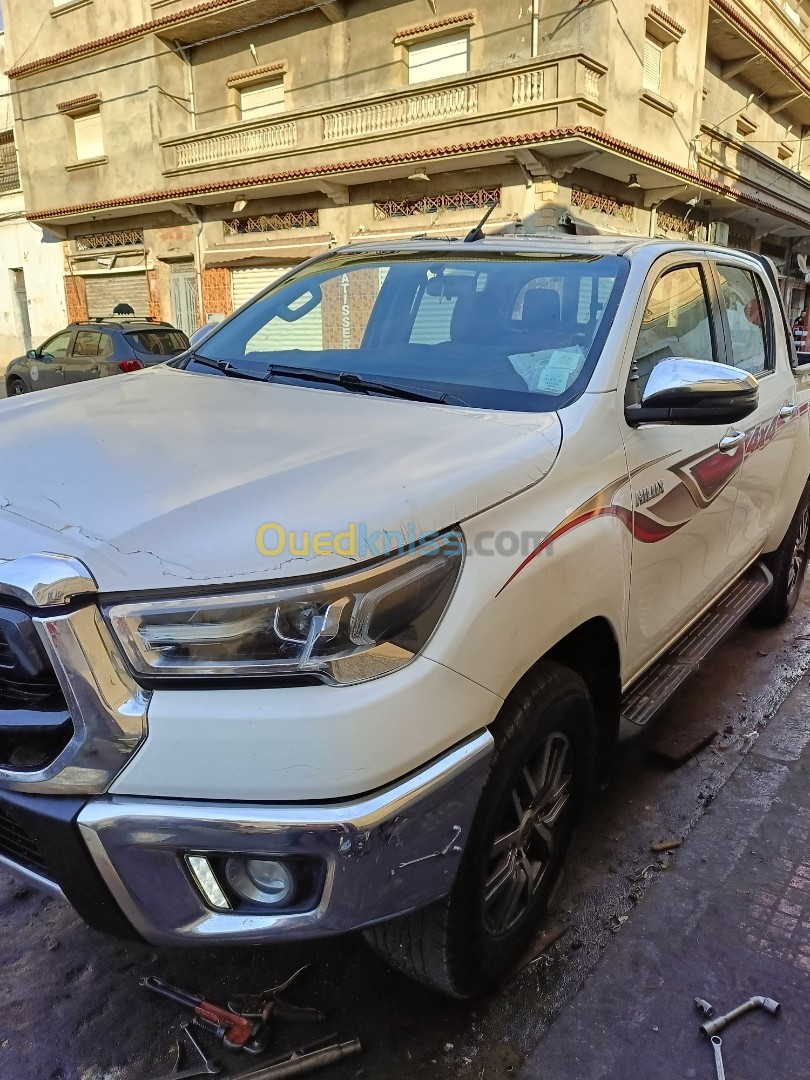 Toyota Hilux 2021 LEGEND DC 4x4 Pack Luxe