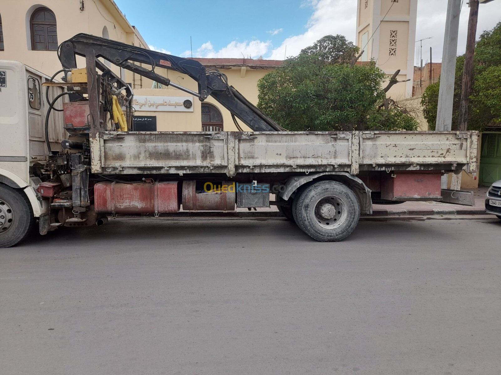 Reneult 340 Ti Camion grue 6T 