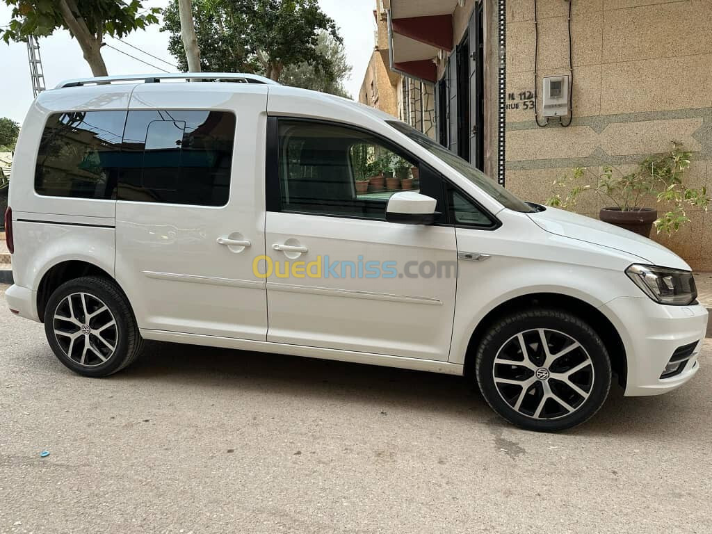 Volkswagen Caddy 2017 Highline