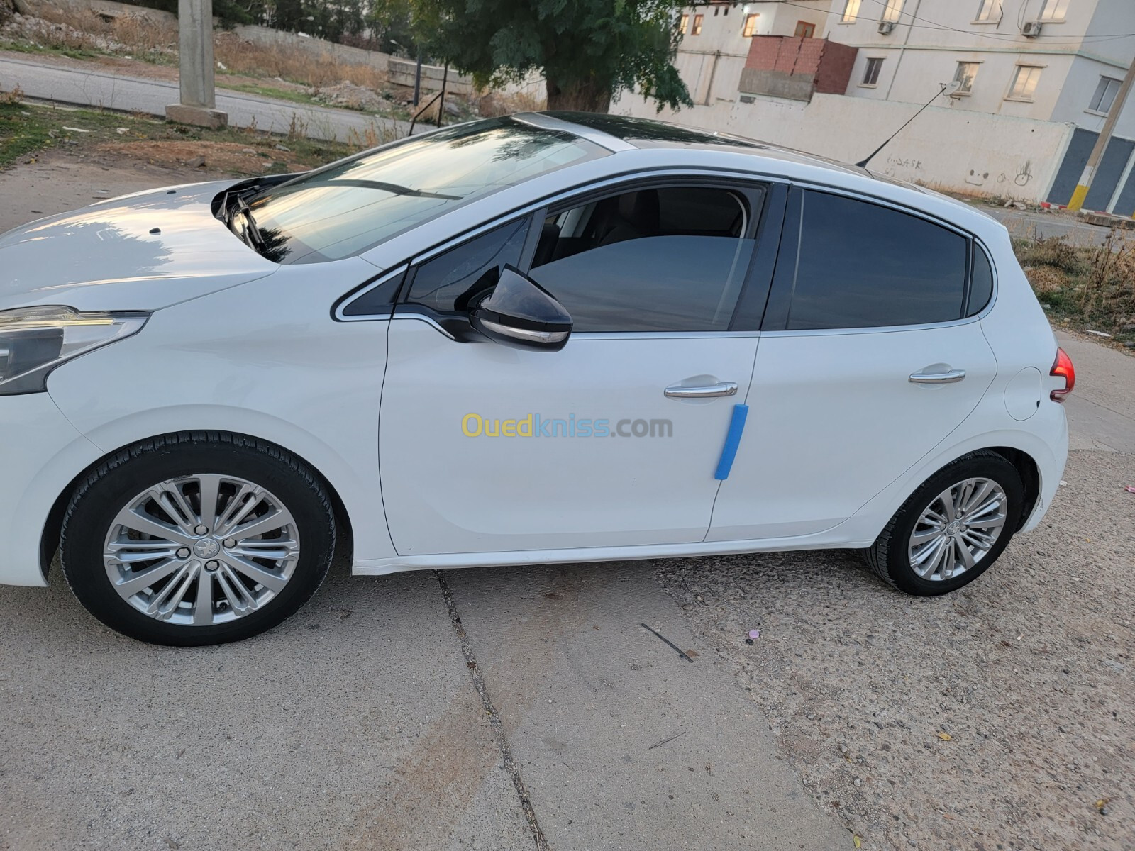 Peugeot 208 2018 Allure Facelift