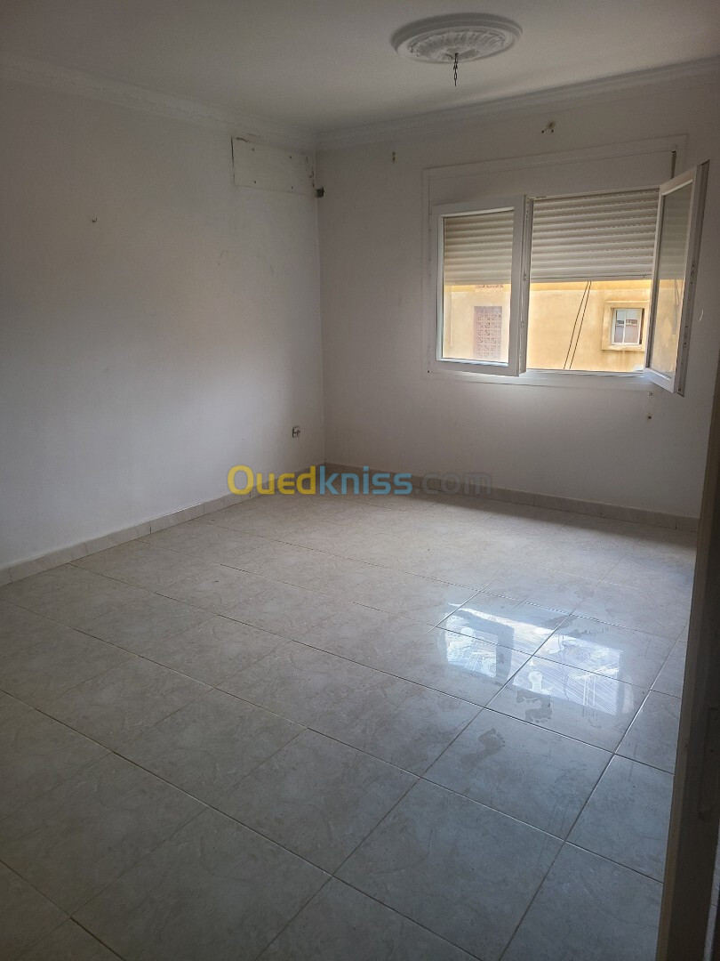 Location Appartement F3 Alger Draria