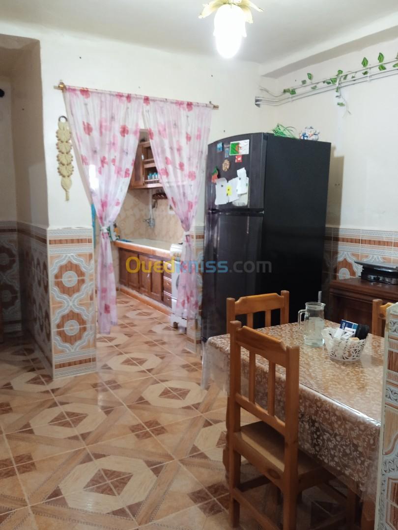 Vente Appartement F3 Relizane Ouled el djemaa