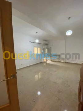 Location Appartement F4 Alger Reghaia