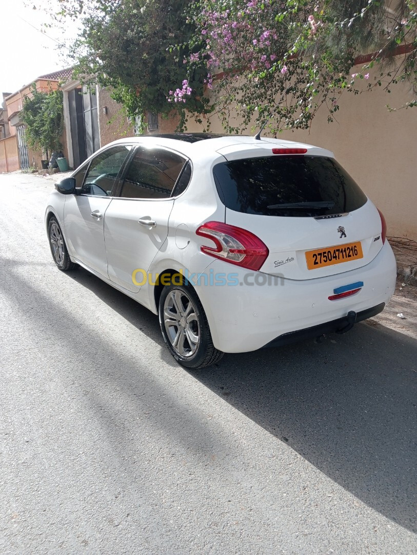 Peugeot 208 2012 Allure