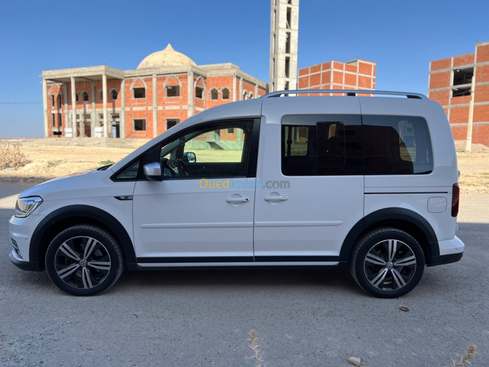 Volkswagen Caddy 2018 Alltrack