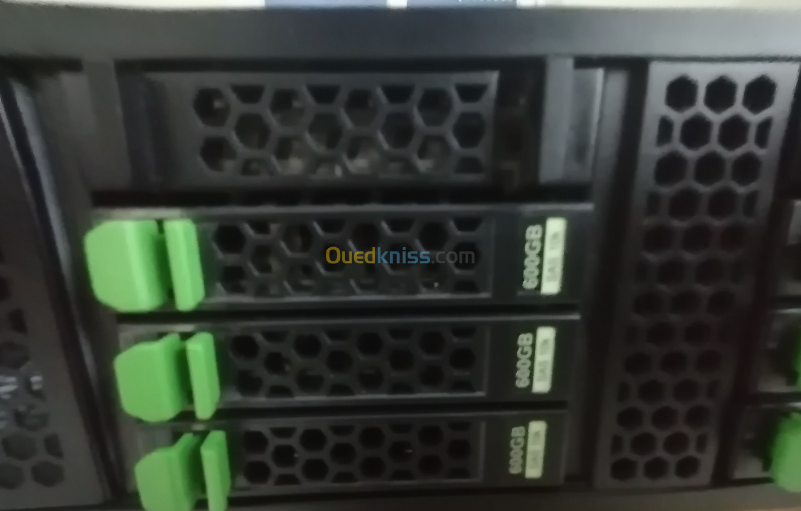 FUJITSU SERVER PY RX300S8 8x2.5