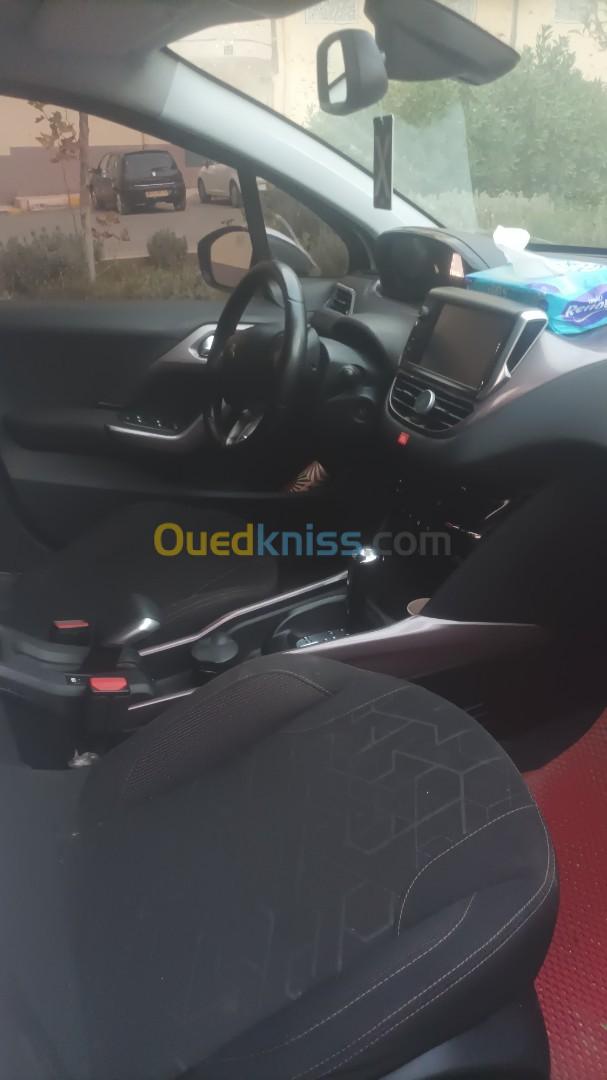 Peugeot 2008 2015 Allure