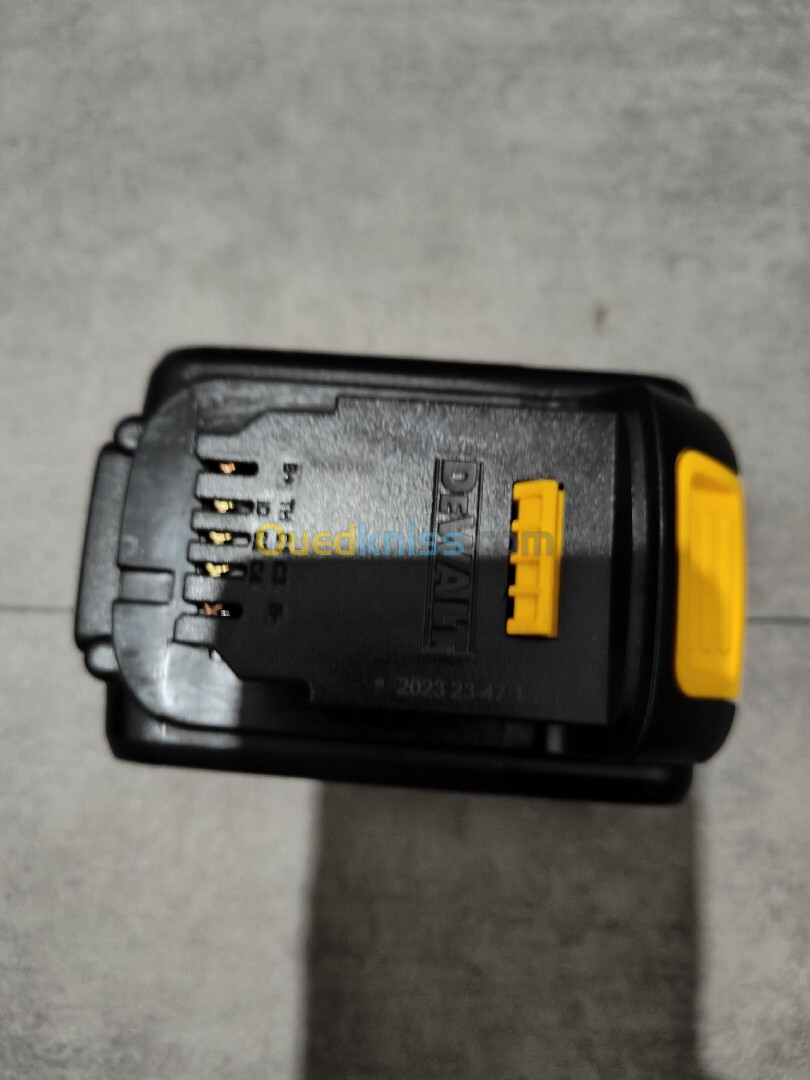 DeWalt XR batterie 18V 4A année 2023 