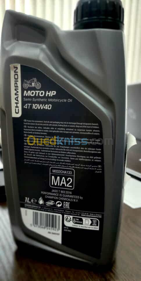 HUILE MOTO CHAMPION MOTO HP 4T 10W40