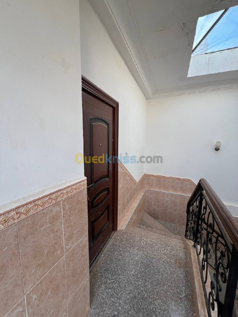 Location Niveau De Villa F2 Aïn Témouchent Bou zedjar