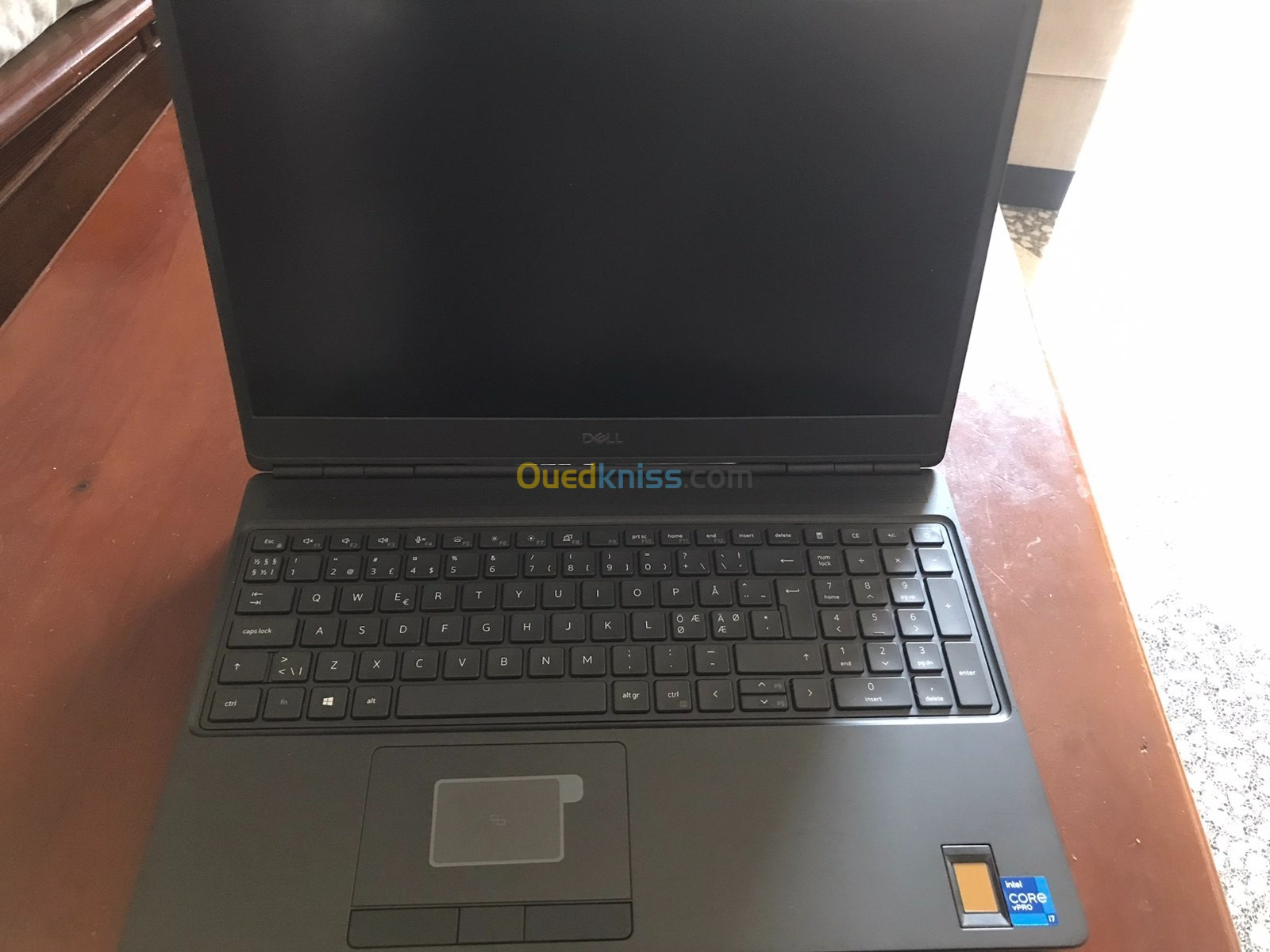 Dell precision 7560 workstation 