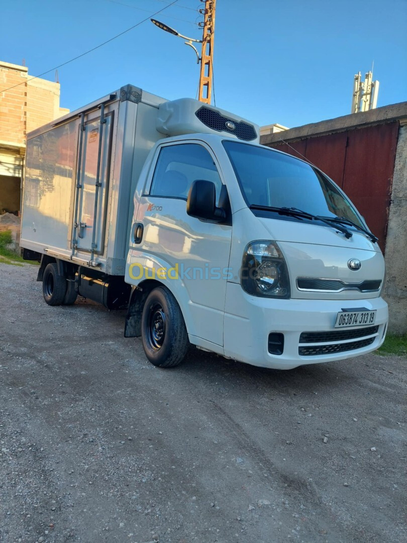 Kia K2700 frigo 2013